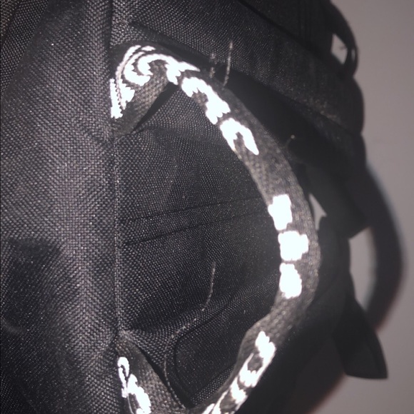 ADIDAS BACKPACK BRAND NEW - Picture 4 of 5